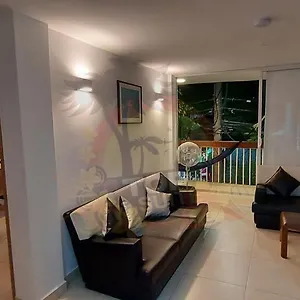 Lugar Encantador Con Parqueadero, Internet 200mgz Santa Marta (Magdalena)